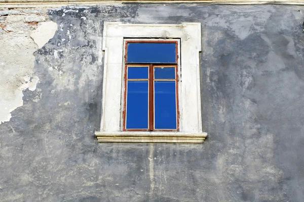 Energy Efficient Hurricane Impact Windows in South Florida Today