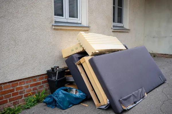 Melrose MA Junk Removal Clear Out Clutter the Easy Way