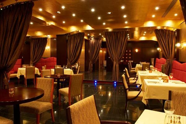 Luxury Dining in New York: Fine Restaurants Worth Visiting